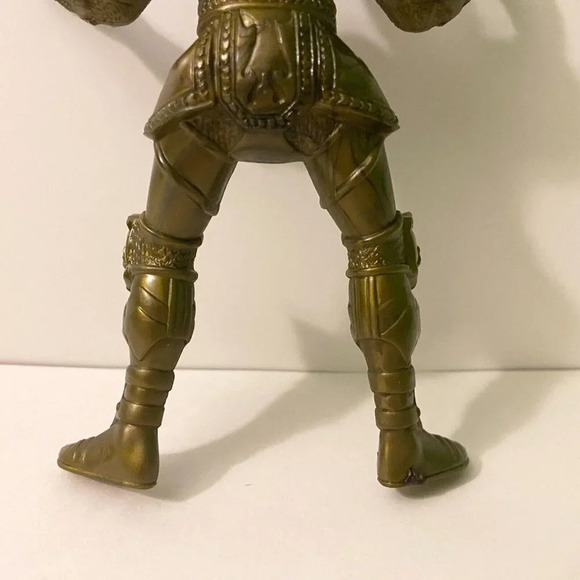Vintage Rohan Mystic Night of Tir Na Nog 5 inch Bandai Action Figure Gold Knight - Picture 7 of 9